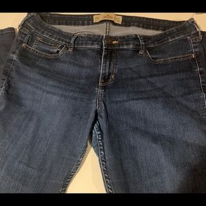 Women’s Hollister super skinny jeans